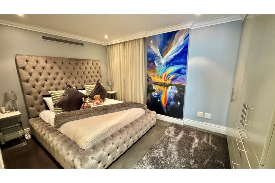To Let 2 Bedroom Property for Rent in Green Point Western Cape
